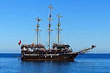 Side Korsan Tekne Turu