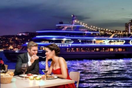 İstanbul Akşam Yemekli Boğaz Turu
